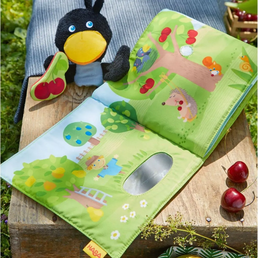 HABA Orchard Soft Book With Raven Finger Puppet< Puppets